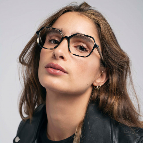 KENDALL BLACK - KEND01